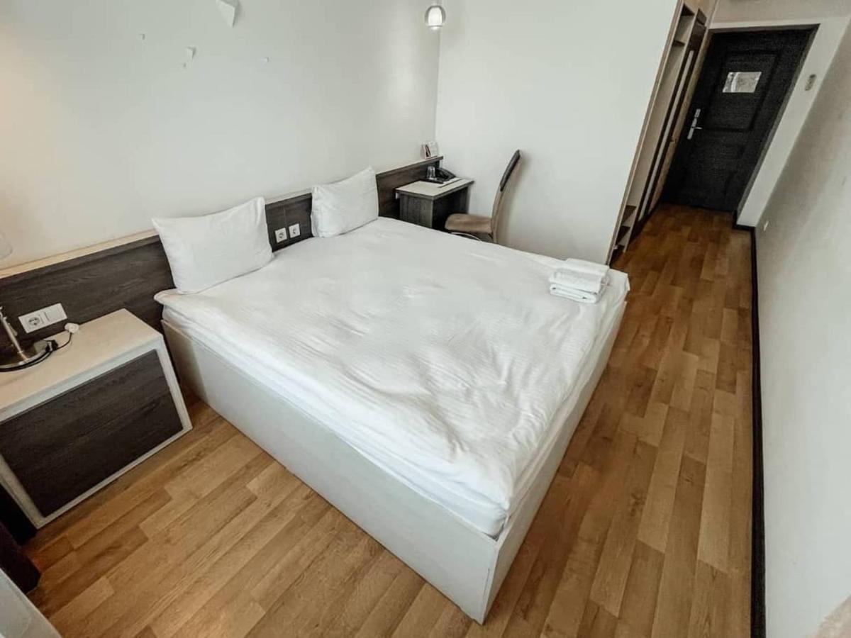 Astra Hotel Almaty Ngoại thất bức ảnh