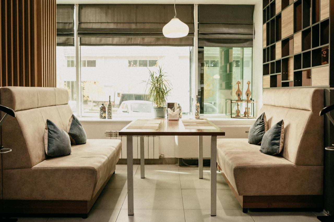 Astra Hotel Almaty Ngoại thất bức ảnh